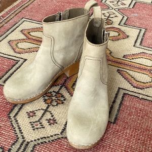 Hasbeen zip up bootie size 37